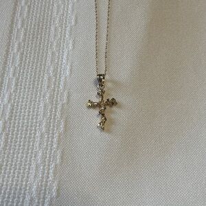 Elegant Gold Cross Pendant Necklace